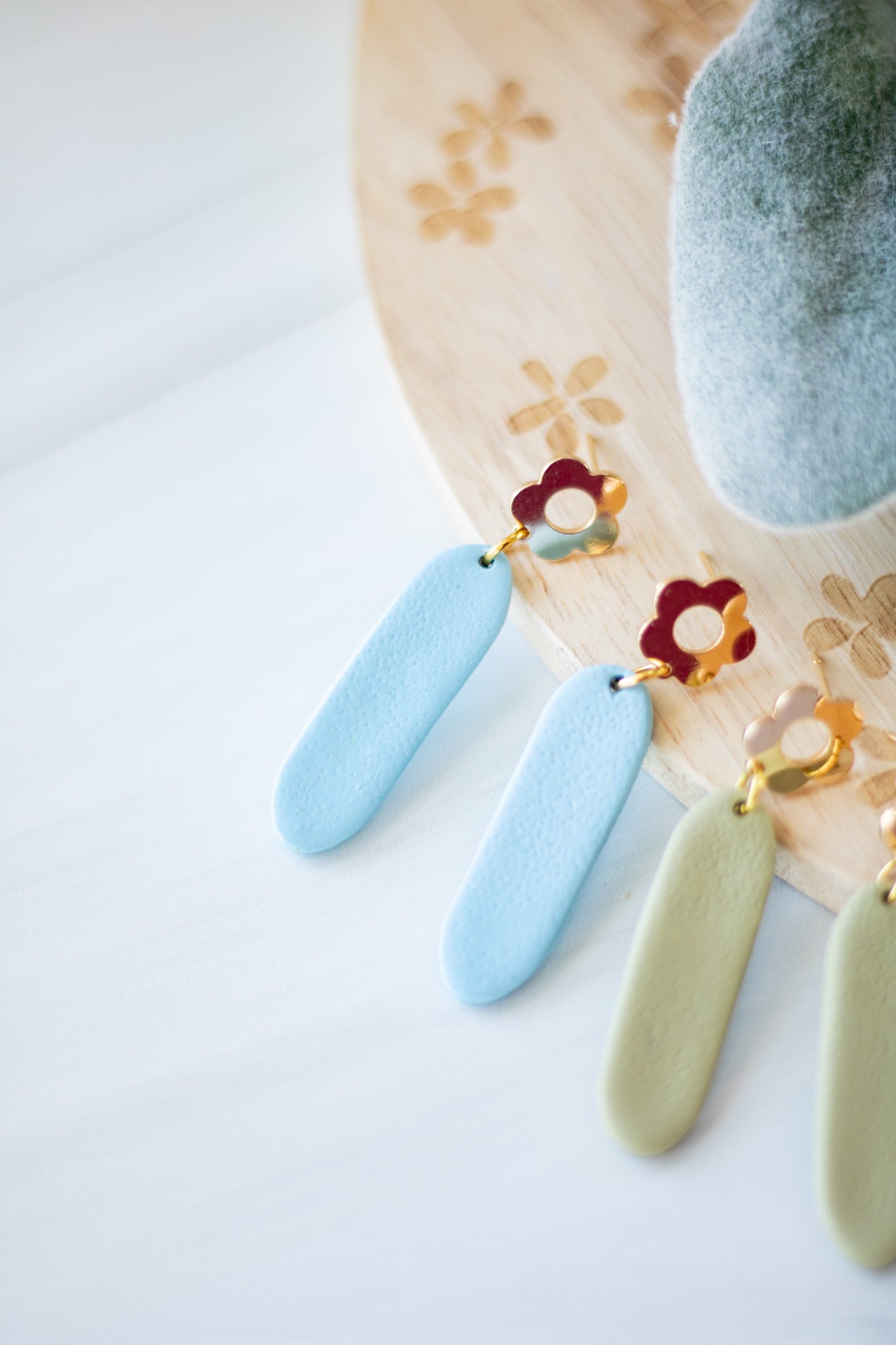 Spring Daisy Stud Dangles