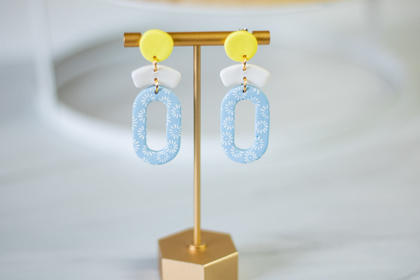 White Daisy Collection