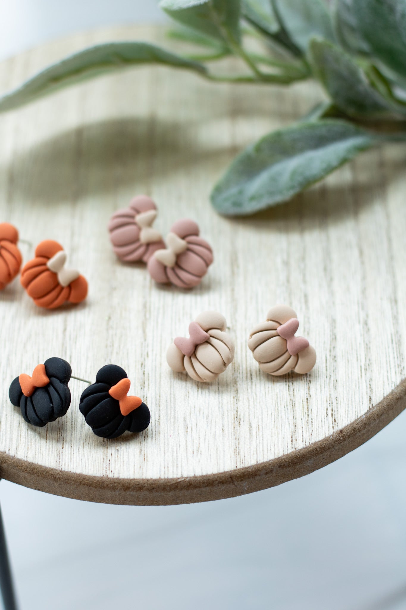 Neutral Pumpkin Mouse Studs