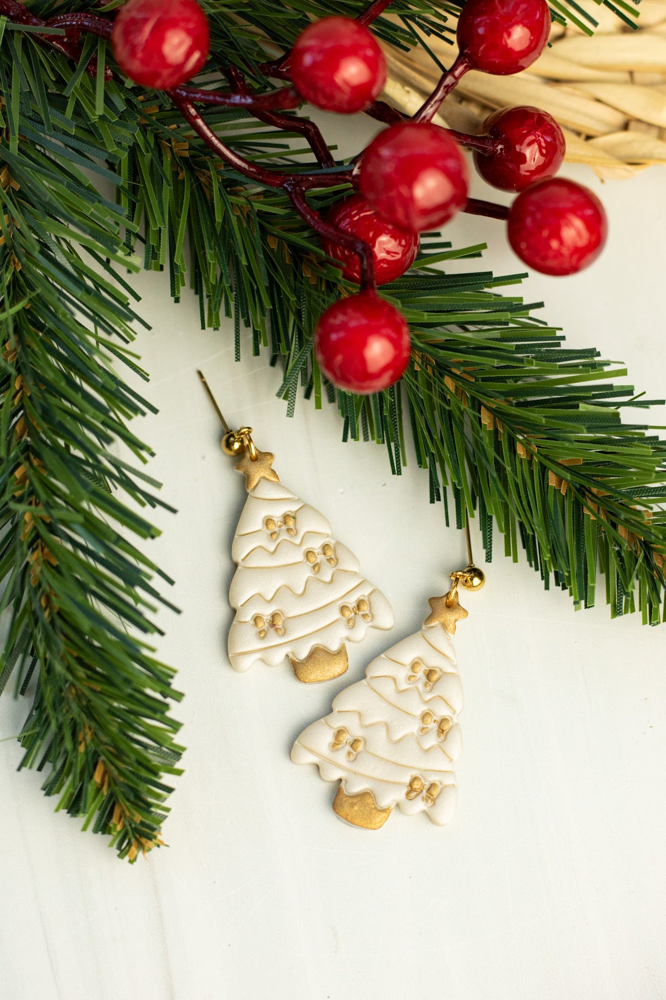 Pearl Tree with gold bows