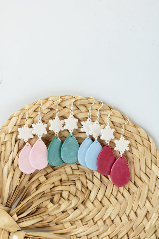 WS Snowflake Teardrop Dangles