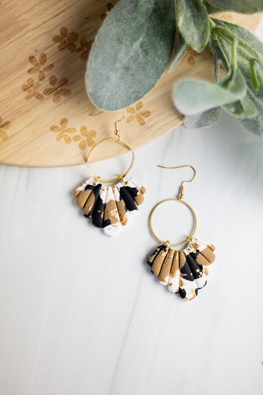 WS Neutral & Gold Scalloped Hoops