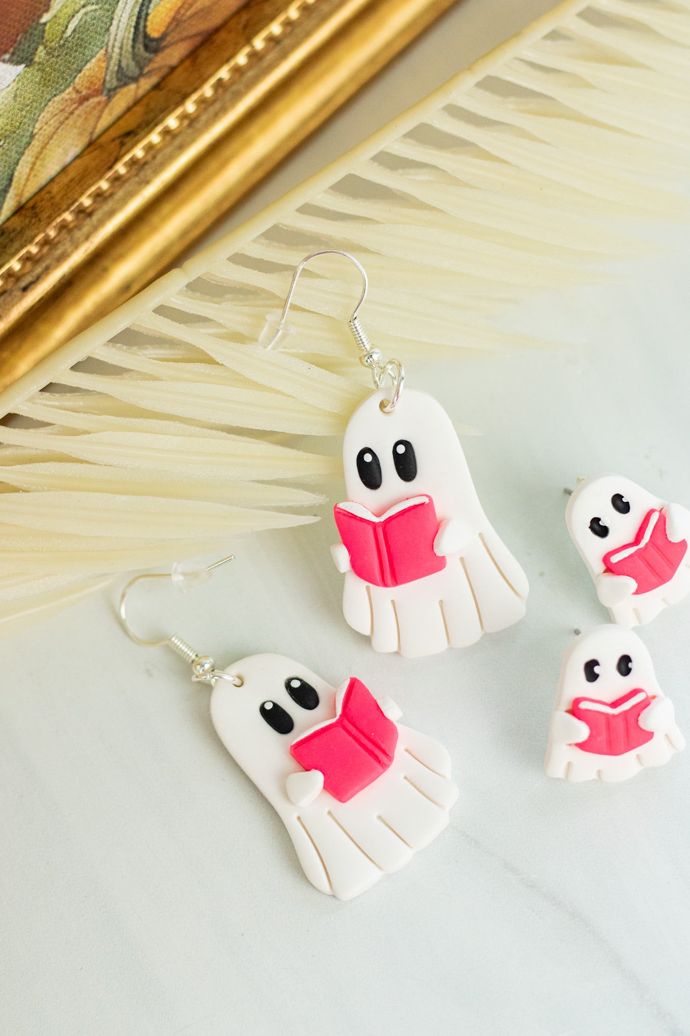 Bookish Ghosts