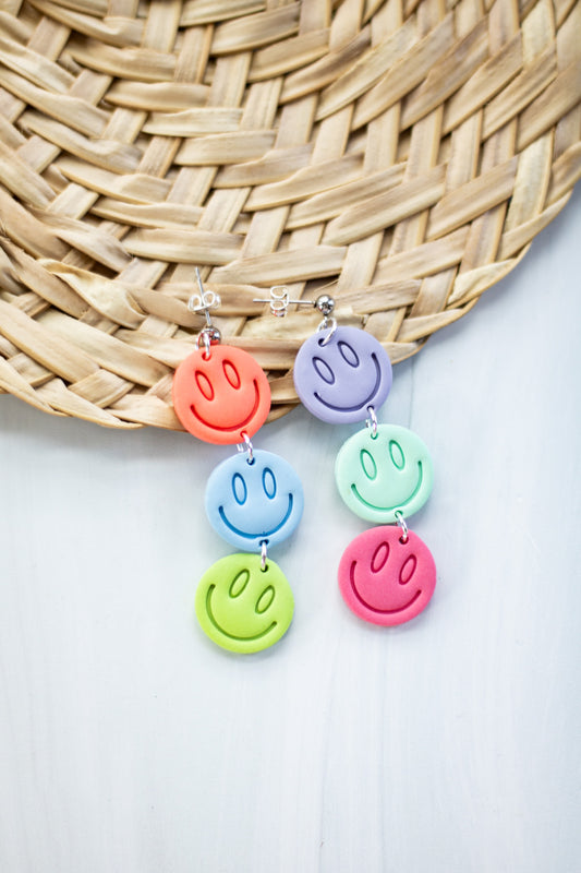 WS Tiered Bright Smiley