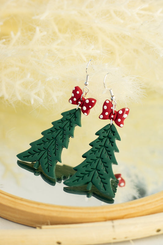 Polka dot bow tree dangles
