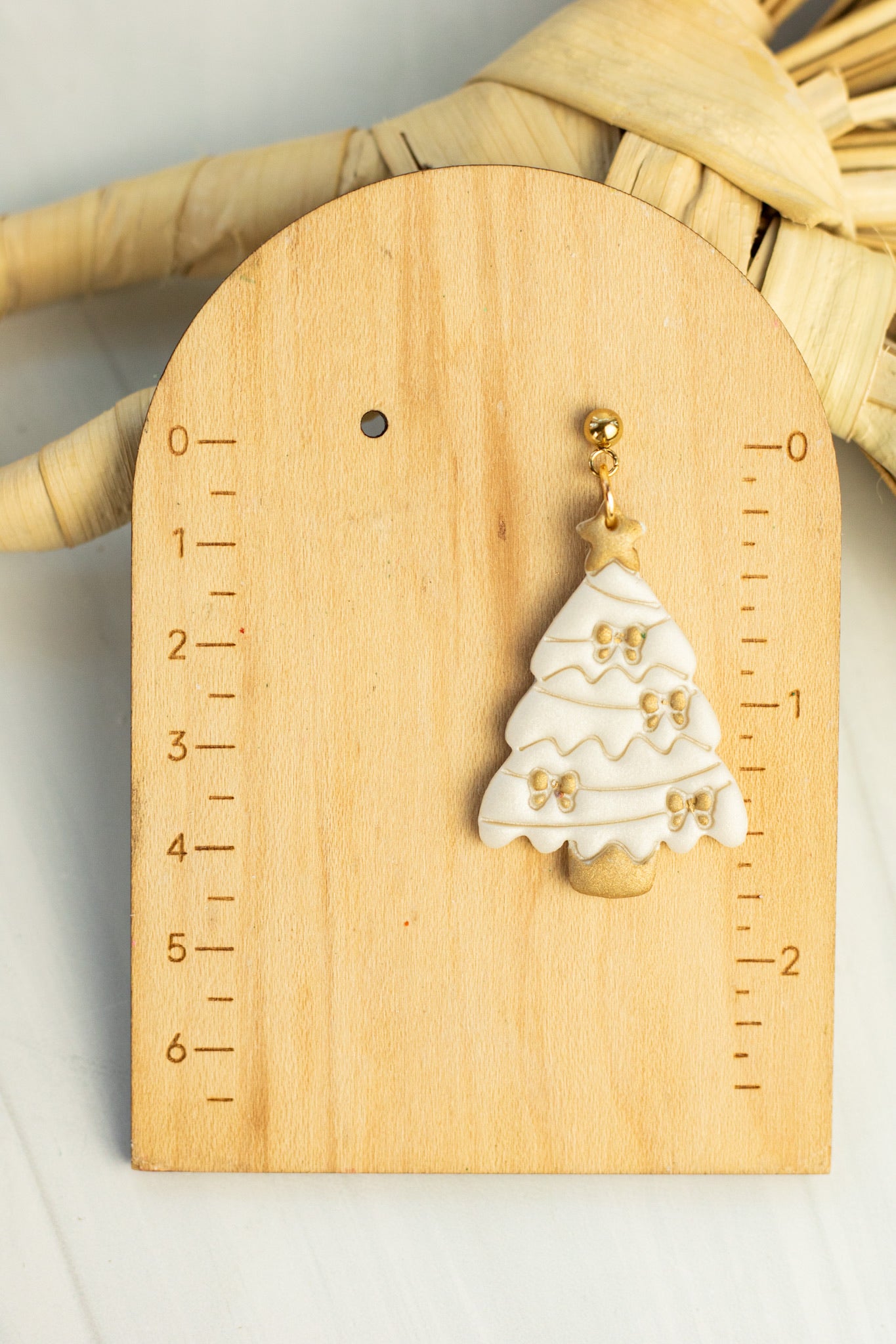 Pearl Tree with gold bows