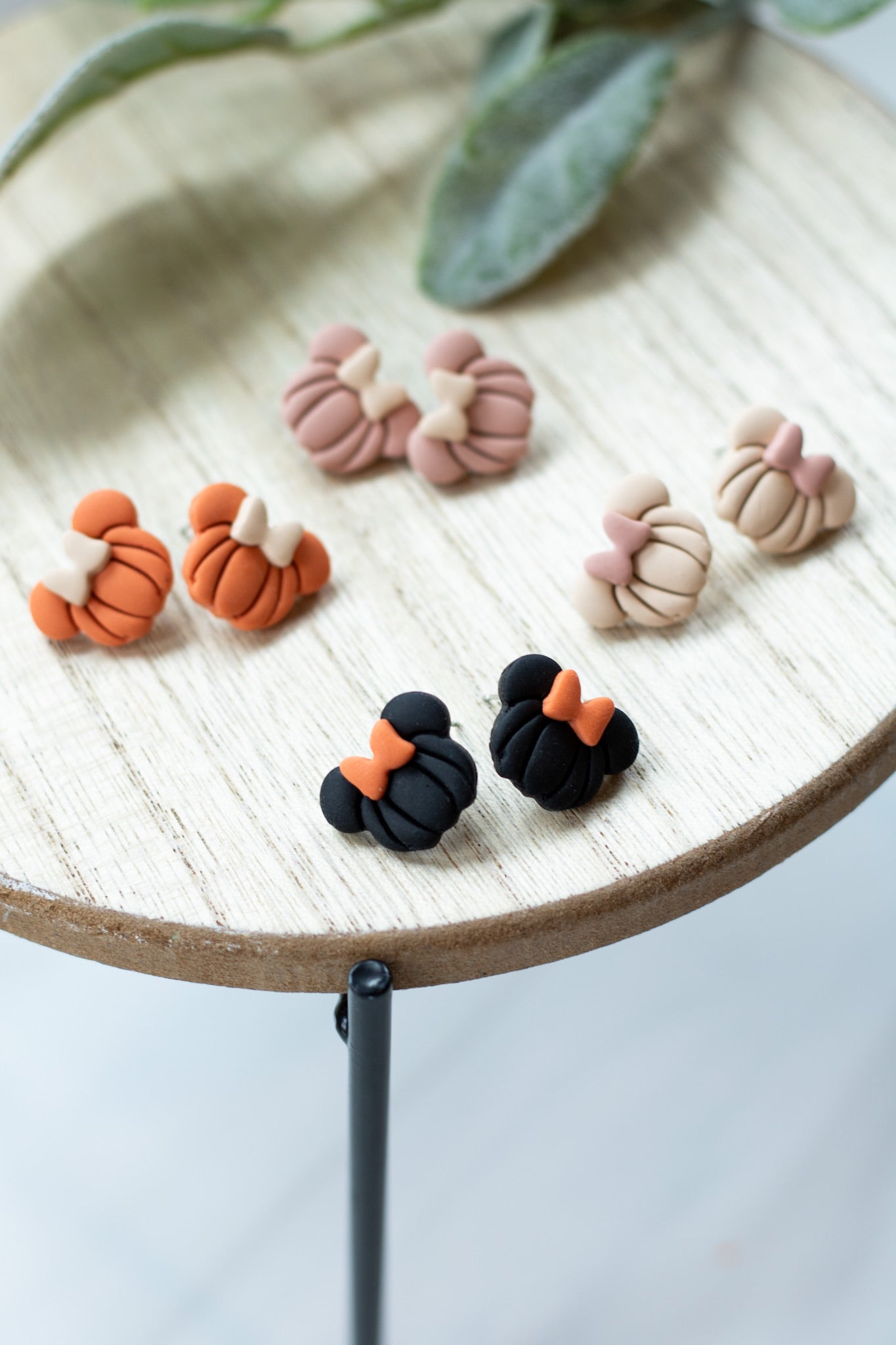 Neutral Pumpkin Mouse Studs