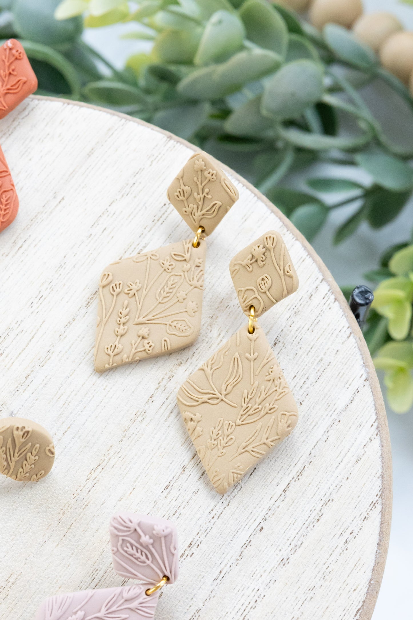 Embossed Diamond Collection