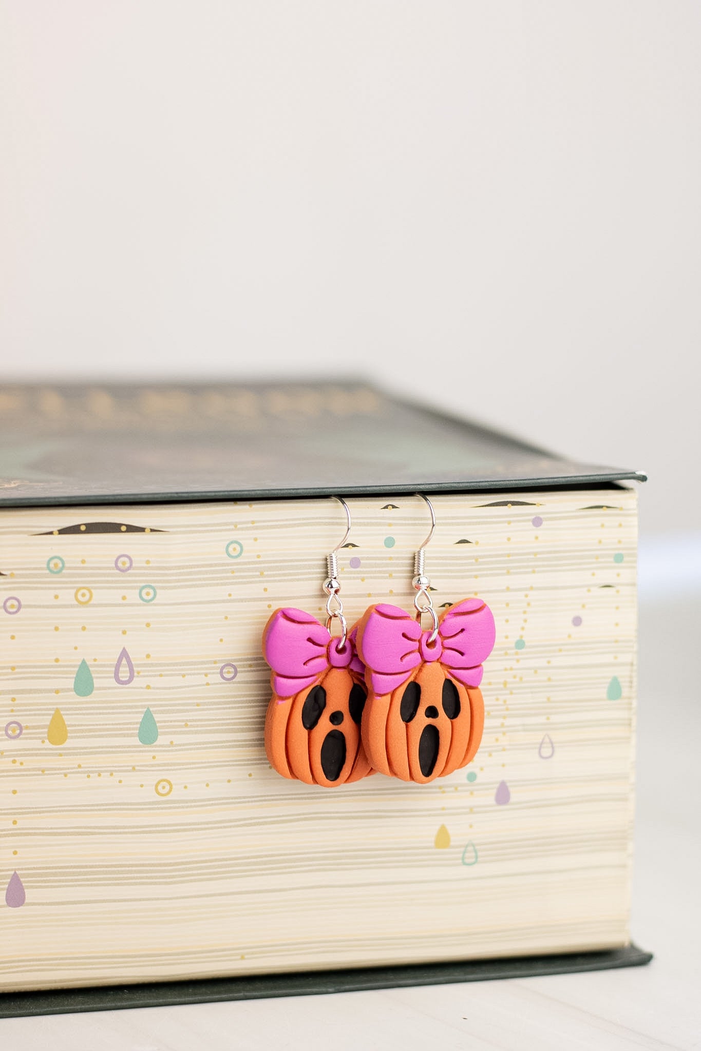 Pumpkin Scream Dangles