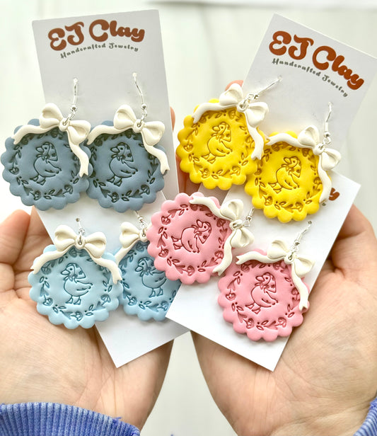 Granny Chic Bow Dangles