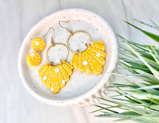Yellow Daisy Collection