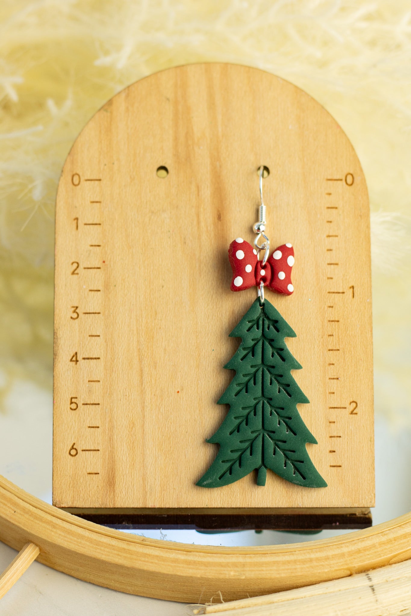 Polka dot bow tree dangles