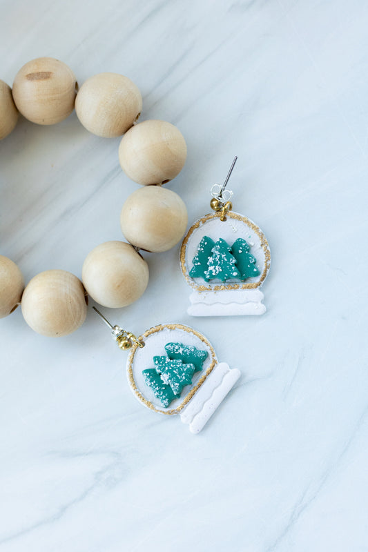 WS Gold Trim Snow Globes
