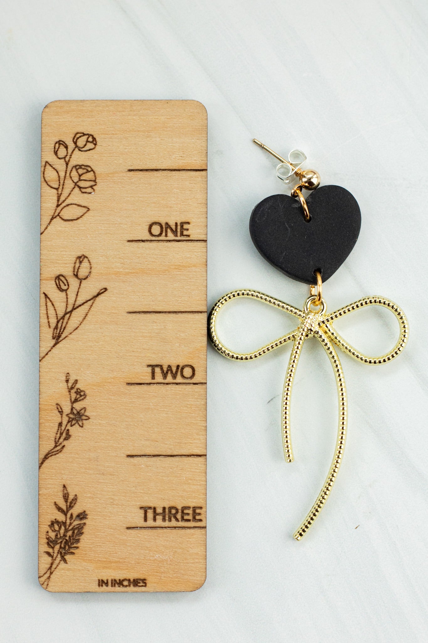 Black heart bow dangles