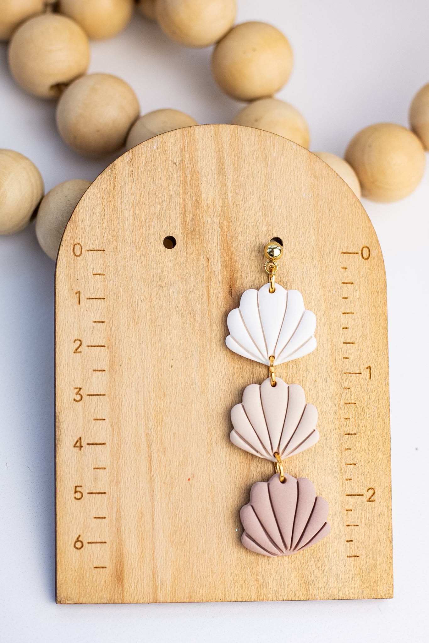 Neutral Shell Dangles