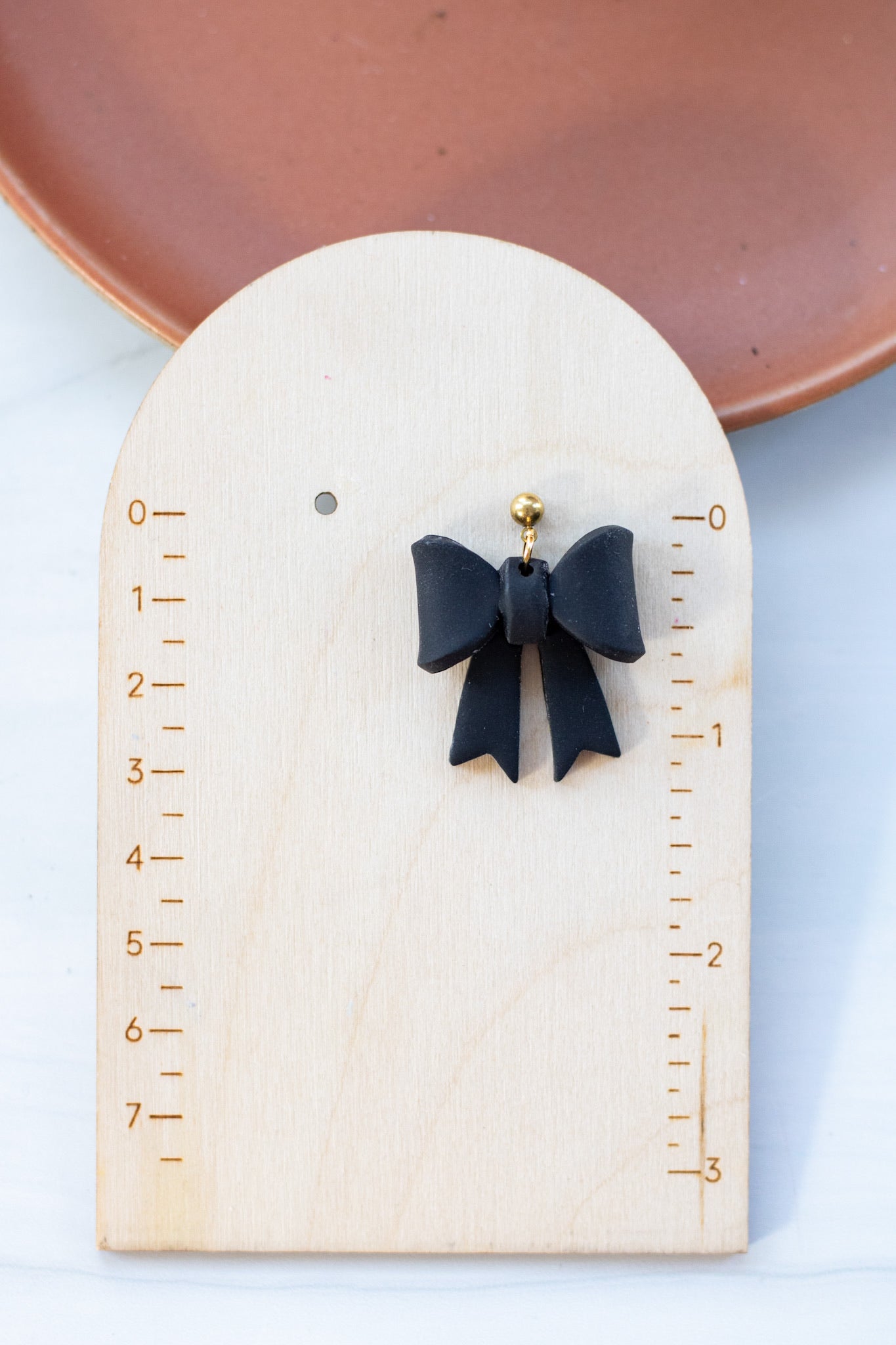 Neutral Bow Dangles