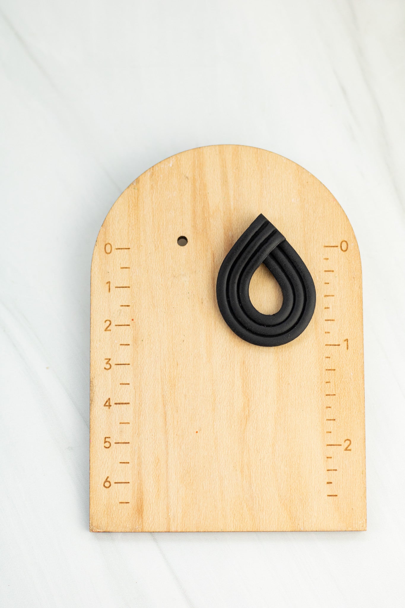 Modern Line Studs