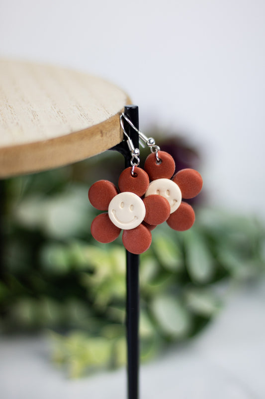 WS Smiley Flower Dangles
