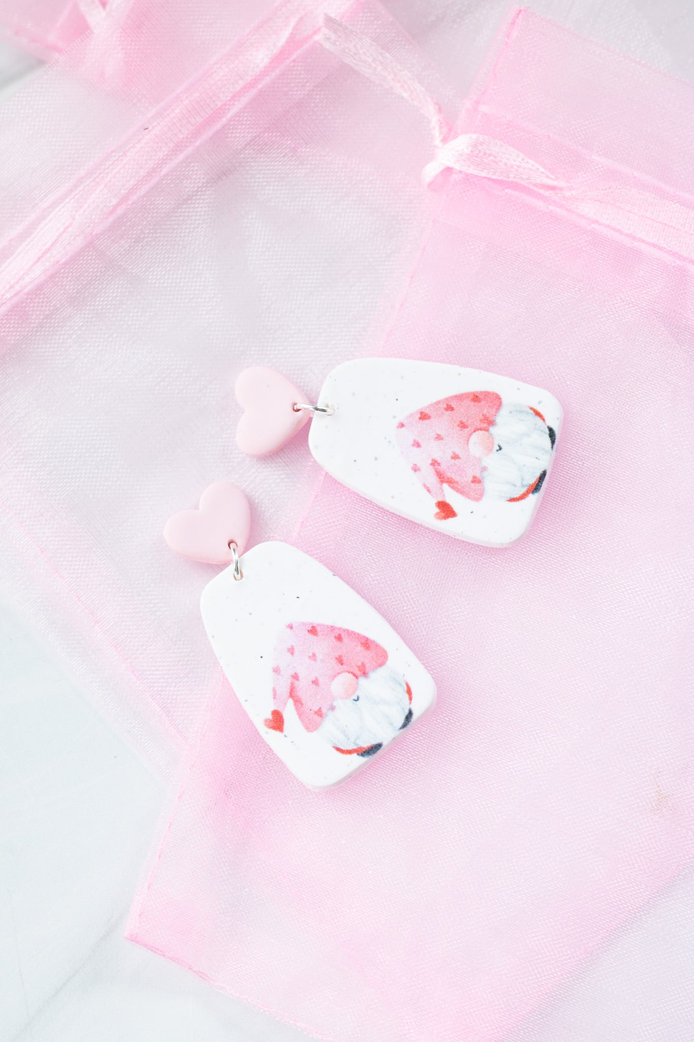 Pink Vday Print Gnomes
