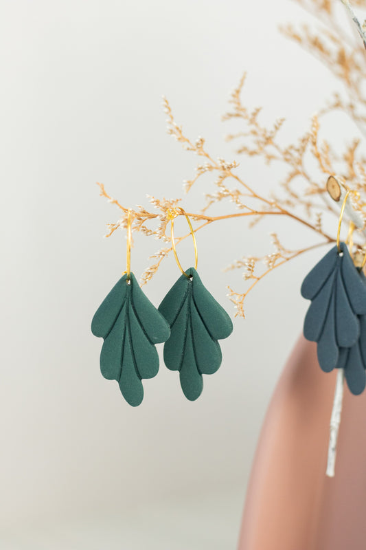 WS Fall 25 Scalloped Drop Hoops
