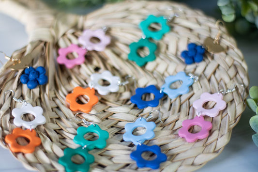 WS Ombré Daisy Dangles