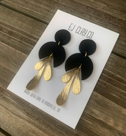 WS Black Leaf Drop Dangles